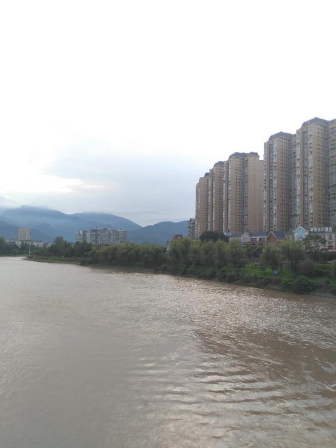 Emei Mountain Xileer Hotel Emeishan Exteriör bild